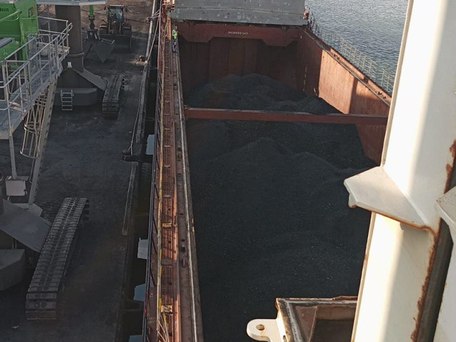 458-750-cargo_ship_%281%29